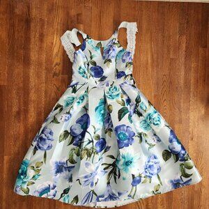 Girls Dress / Blue Floral / Size 10